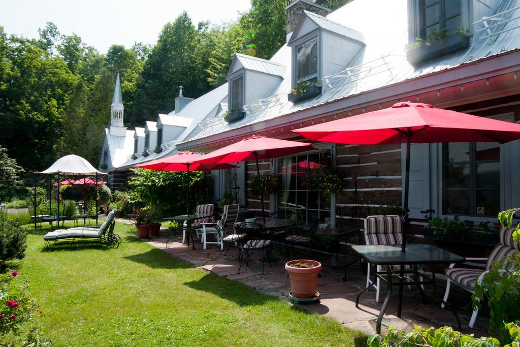 Le Petit Clocher Gite Touristique B & B Saint-Sauveur-des-Monts Zewnętrze zdjęcie