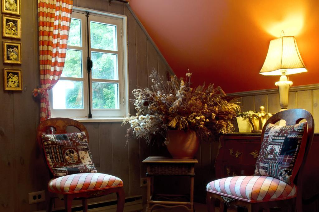 Le Petit Clocher Gite Touristique B & B Saint-Sauveur-des-Monts Zewnętrze zdjęcie