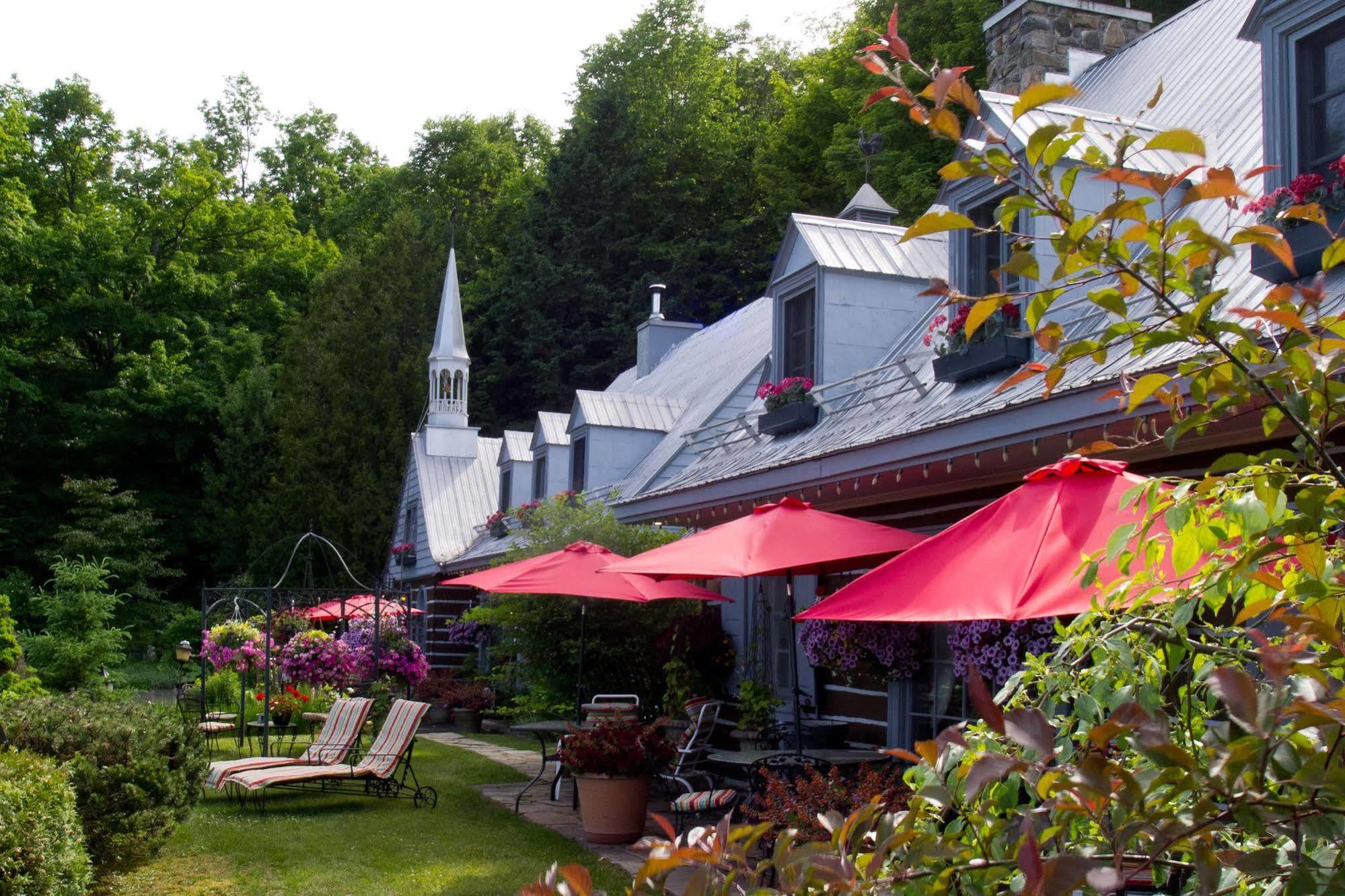 Le Petit Clocher Gite Touristique B & B Saint-Sauveur-des-Monts Zewnętrze zdjęcie